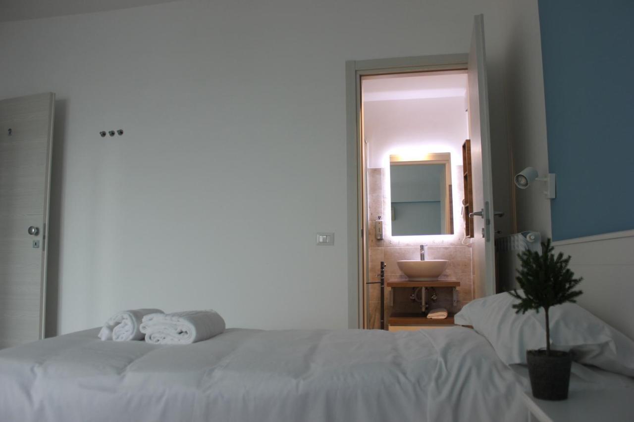 Roman Sunrise Rooms Bagian luar foto