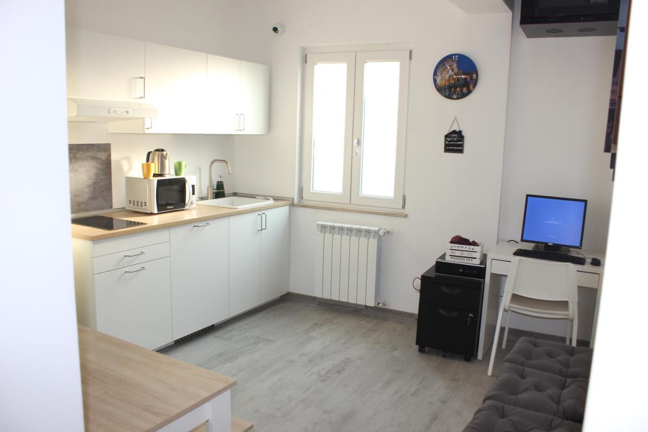 Roman Sunrise Rooms Bagian luar foto